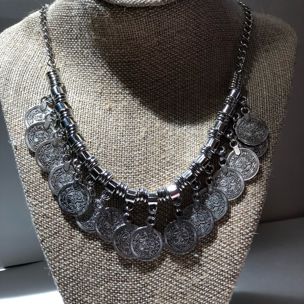 ๐บ๐ธSALE๐บ๐ธ Tibetan Silver Coin Necklace - Picture 4 of 5